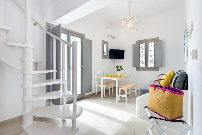 White Harmony Suites Megalochori  Eksteriør billede